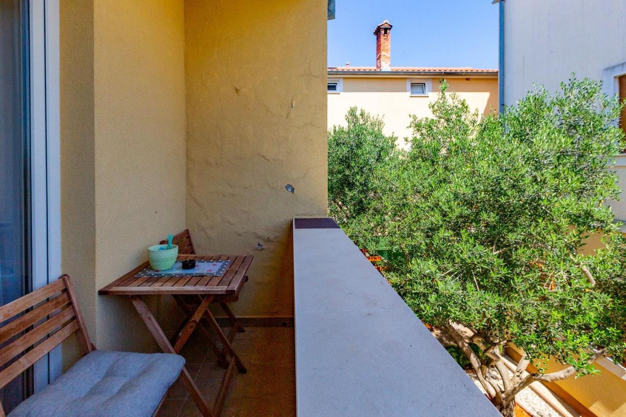 Lanterna Puntamika apt. near beach Zadar Exterior foto