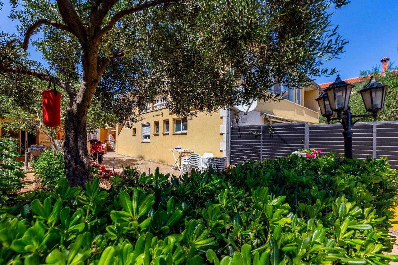 Lanterna Puntamika apt. near beach Zadar Exterior foto
