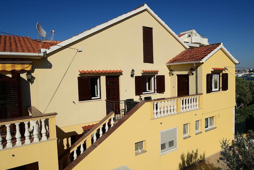 Lanterna Puntamika apt. near beach Zadar Exterior foto